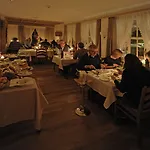 Alpenblick & Restaurant By Interlaken 3*