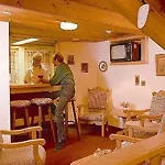 Hotel Alpenblick & Restaurant By Interlaken Wilderswil
