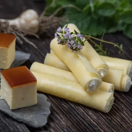 ホテル Alpenblick & Restaurant By Interlaken 3*