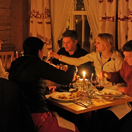 ホテル Alpenblick & Restaurant By Interlaken 3*