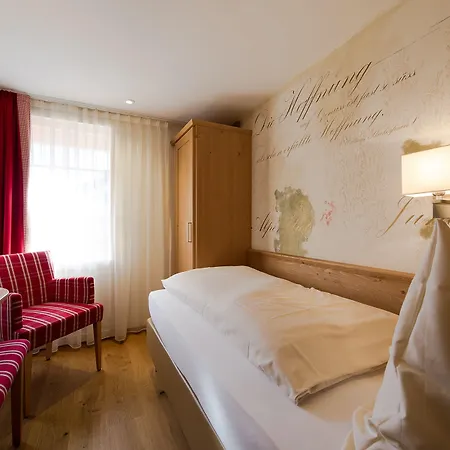 ホテル Alpenblick & Restaurant By Interlaken 3*