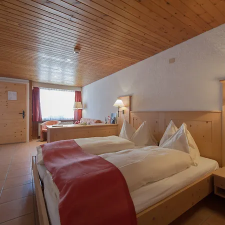 Hotel Alpenblick Hotel&restaurant By Interlaken 3*