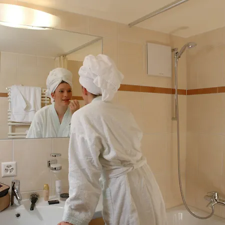 Alpenblick & Restaurant By Interlaken Hotel Wilderswil