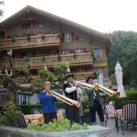 ホテル Alpenblick & Restaurant By Interlaken