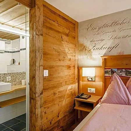 Ξενοδοχείο Alpenblick & Restaurant By Interlaken 3*