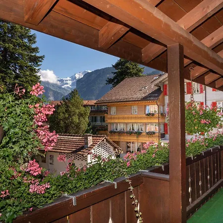 ホテル Alpenblick & Restaurant By Interlaken