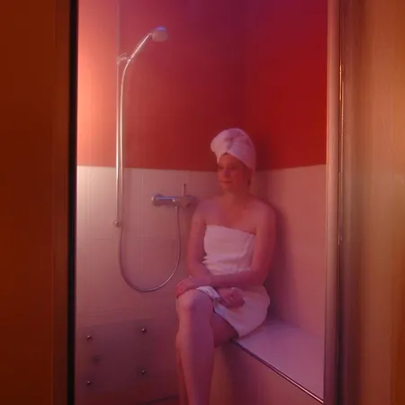 מלון Alpenblick & Restaurant By Interlaken 3*