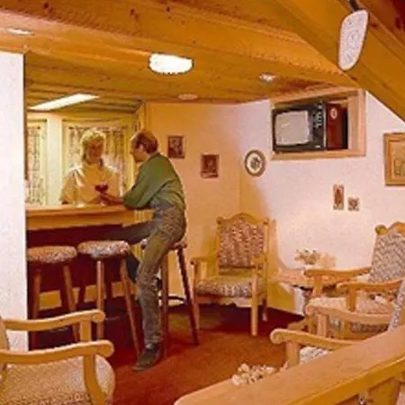 מלון Alpenblick & Restaurant By Interlaken וילדרסויל