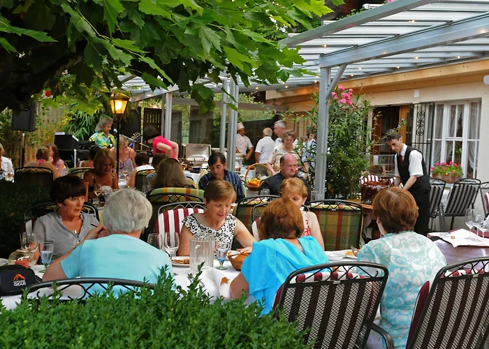 Alpenblick & Restaurant By Interlaken 3*